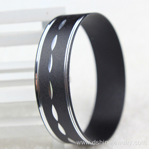 Black Aluminium Wide Bangles With Silver Engraved Pattern